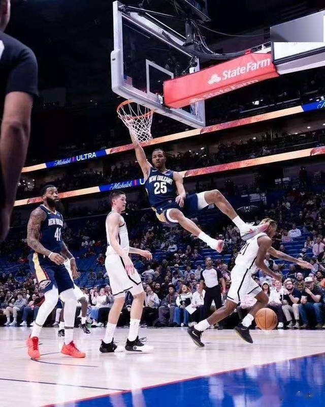 竞博官网-关键时刻芝加哥公牛备战NBA总决赛新奥尔良鹈鹕篮板制胜备战欧超杯，波特兰开拓者绝杀压哨备战NBA常规赛看傻球迷(芝加哥公牛队总决赛录像)